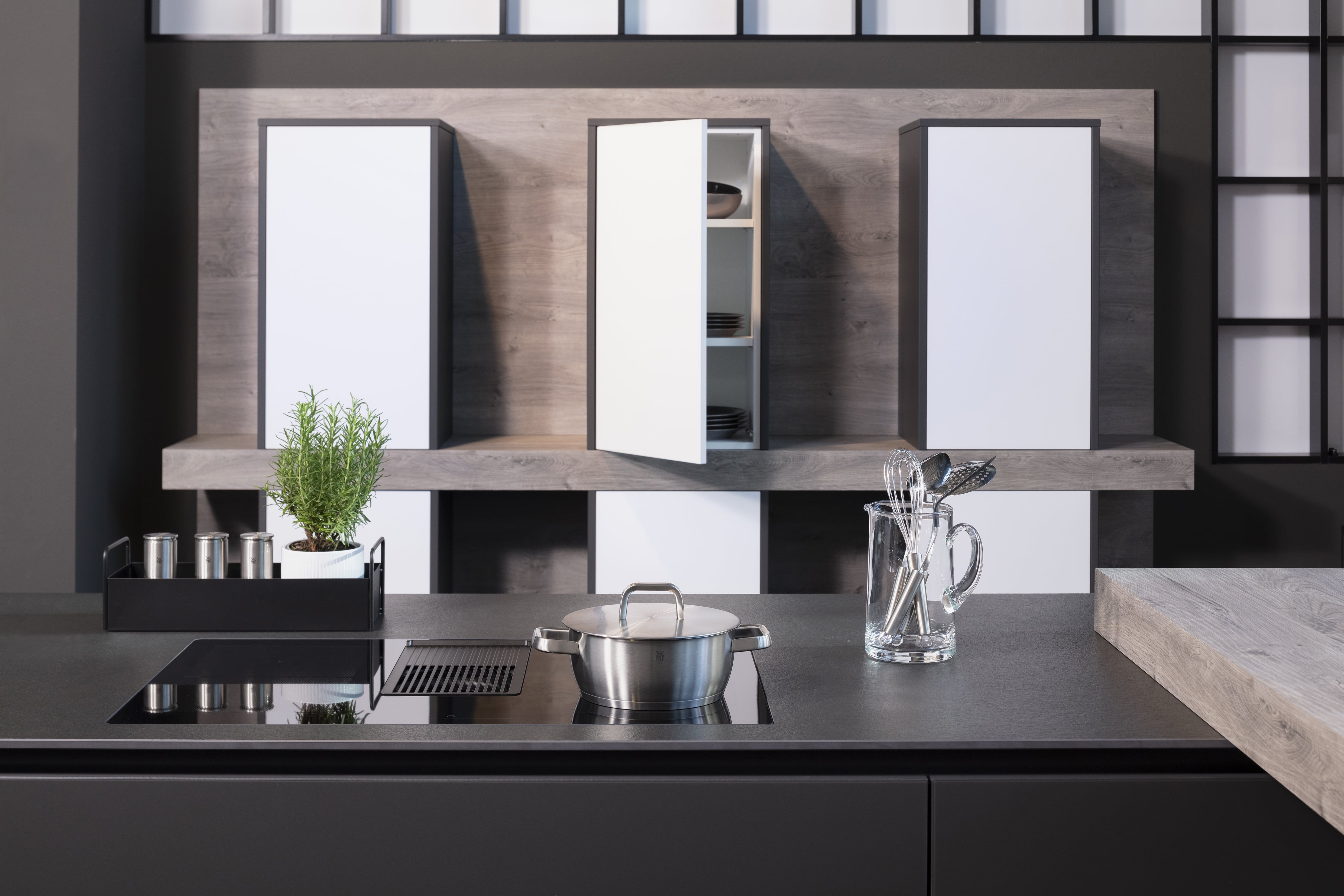 ARTEGO grifflose Küche Graphit mit weiß Keramik